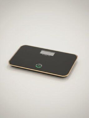 NEWLINE Sleek Black Digital Scale Battery Operated